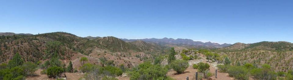 Bunyeroo Valley Lookout