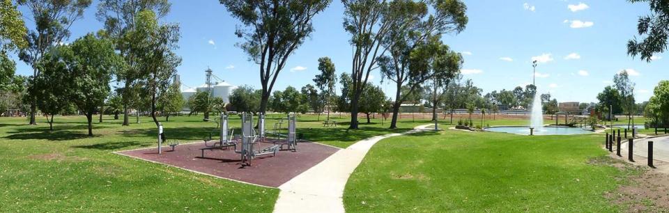 Swan Hill Riverside Park
