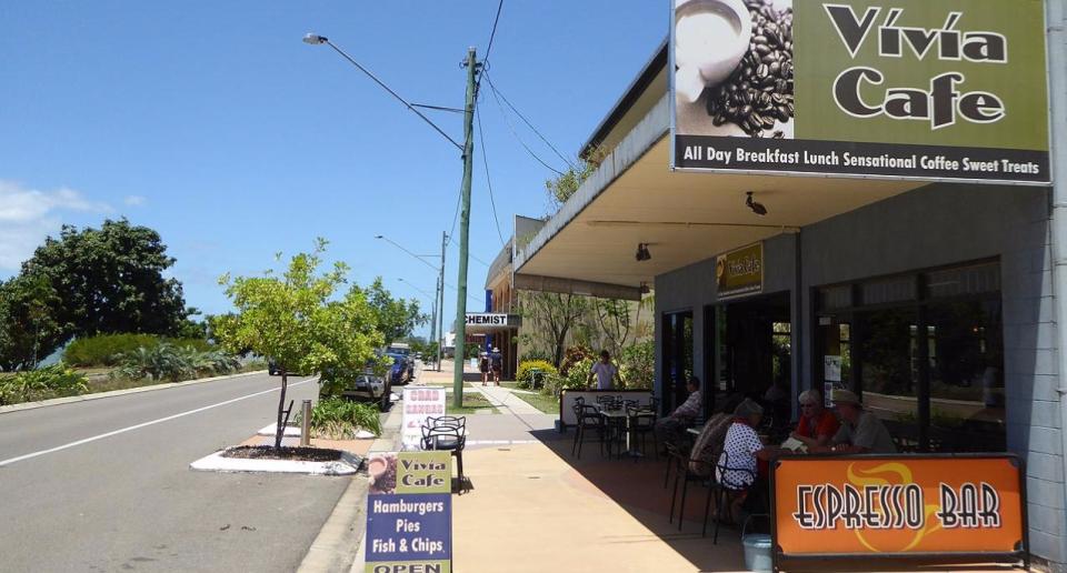 Vivia Cafe - Cardwell