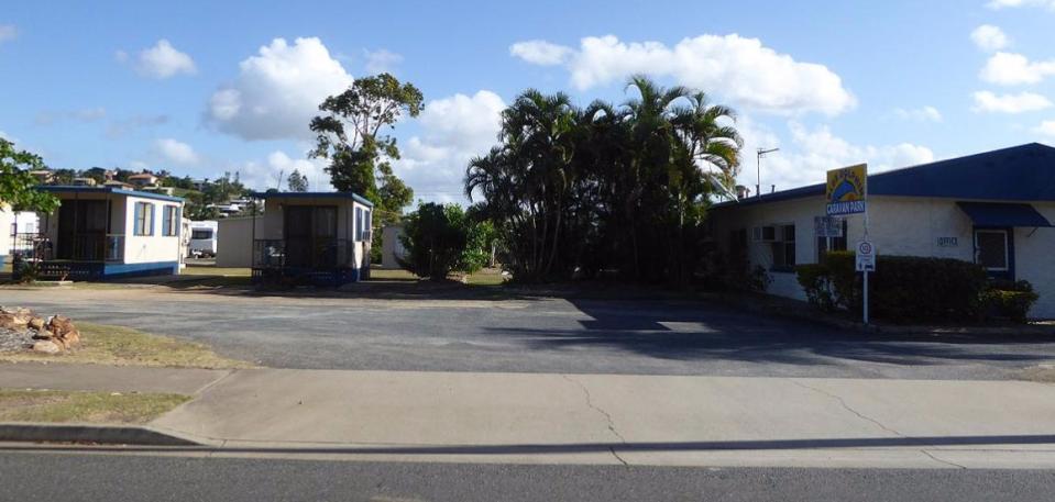 Blue Dolphin Caravan Park