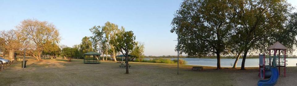 Lake Kununurra Swim Beach