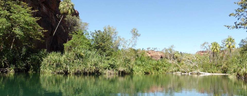 Canoeing Lawn Hill Gorge