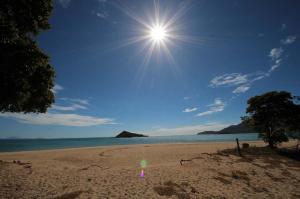 Go to Cape Gloucester Beach Resort, Hideaway Bay QLD