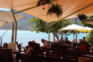 Go to Montes Reef Resort, Hideaway Bay QLD