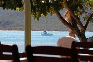 Go to Montes Reef Resort, Hideaway Bay QLD