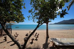 Go to Montes Reef Resort, Hideaway Bay QLD