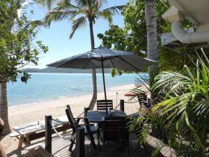 Go to Montes Reef Resort, Hideaway Bay QLD