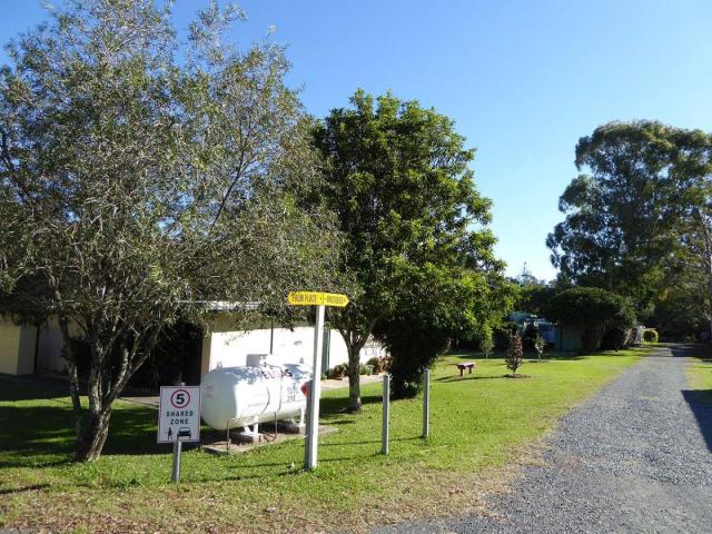 Riverside Holiday Park