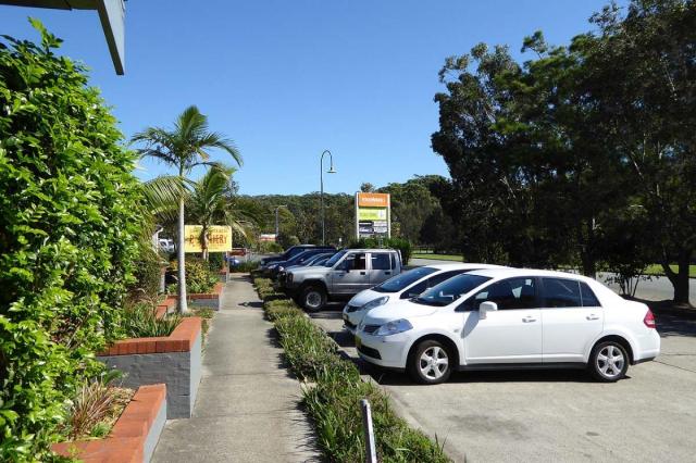 Hallidays Point Village Centre