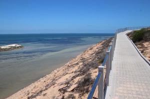 Go to Eagle Bluff, Denham WA 