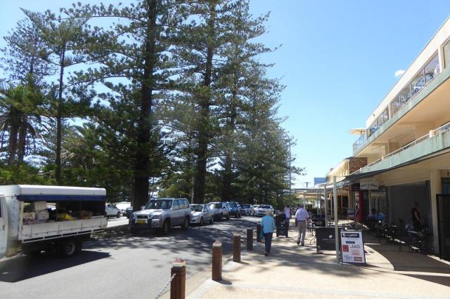 SeaBreeze Beach Hotel