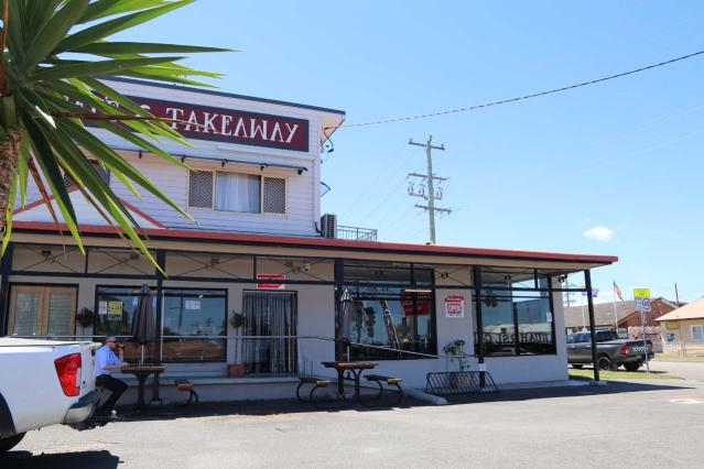 Munchies Cafe & Takeaway