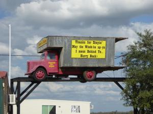 Go to Ilfracombe Caravan Park, Ilfracombe QLD