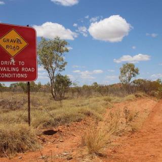 Barkly Hwy to Lake Julius