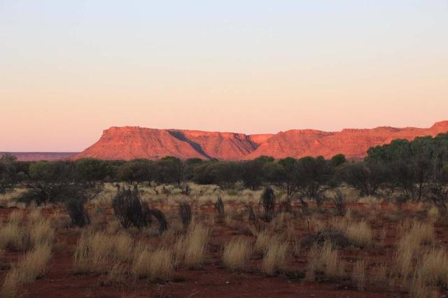Kings Canyon Resort Sunset Walk
