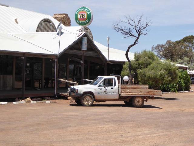 Glendambo Hotel