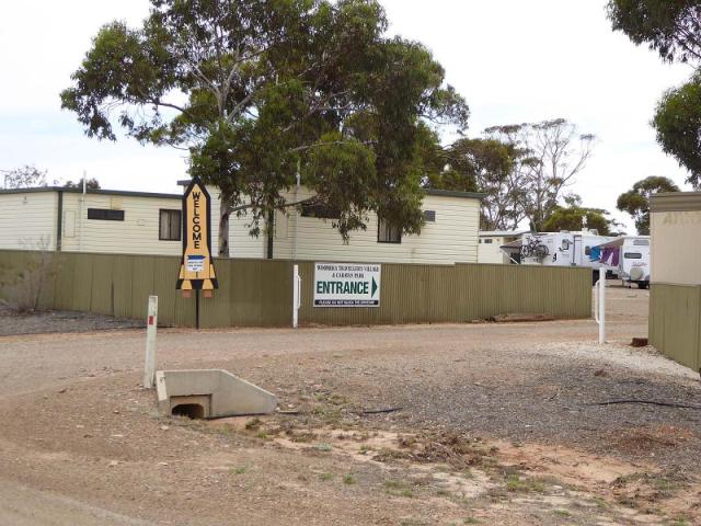 Woomera Travellers Village & Caravan Park