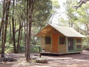 Go to Wilpena Pound Resort Campground, Flinders Ranges NP SA 