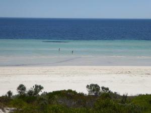 Go to Port Hughes Tourist Village, Port Hughes SA 