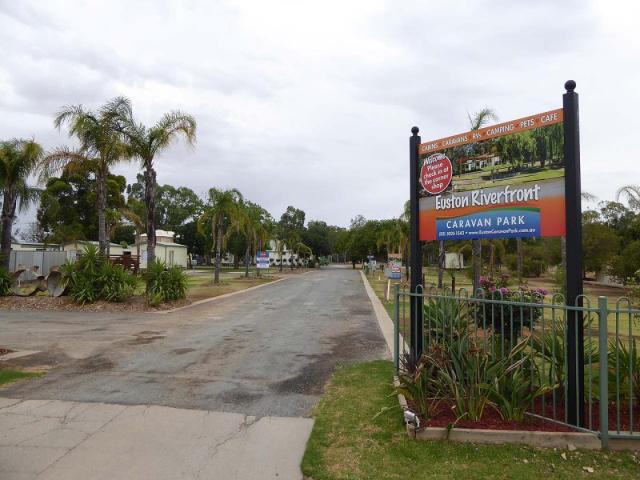 Euston Riverfront Caravan Park