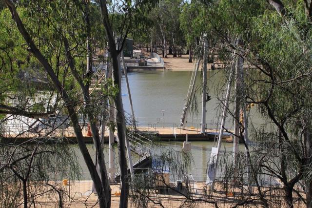 Murray River Lock 15 & Weir