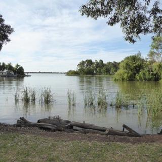 Chinamans Island Walk