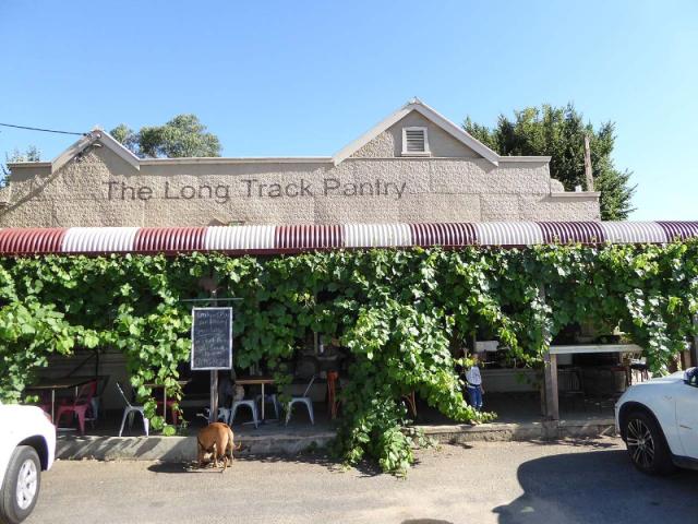Long Track Cafe & Pantry