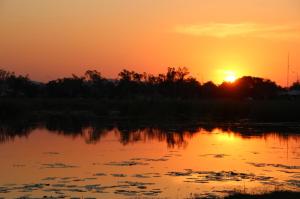 Go to Lakeside Resort Caravan Park, Kununurra WA 