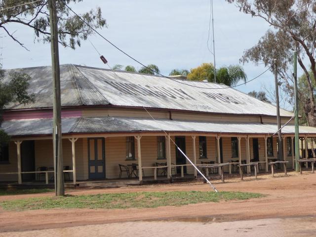 Nindigully Pub