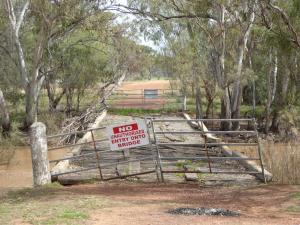 Go to Nindigully Pub, St George QLD