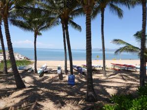 Go to The Strand, Townsville QLD
