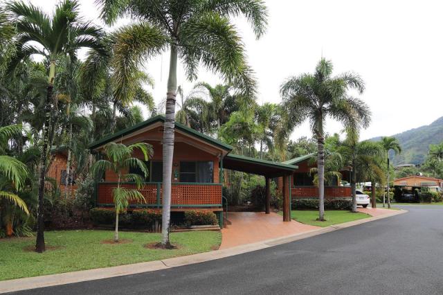 BIG4 Cairns Coconut Resort - Cabins