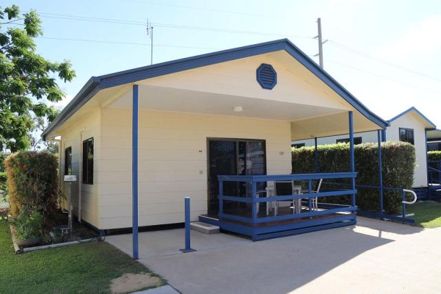 BIG4 Ayr Silver Link Caravan Village - Cabins