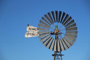 Go to Renner Springs Caravan Park, Renner Springs NT 