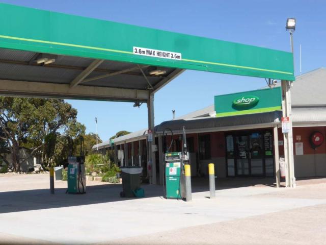 WA-SA Border Village