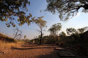Go to Ngamoowalem Conservation Park - Molly Spring, Kununurra WA 