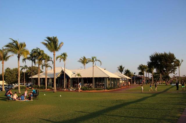 Zanders at Cable Beach