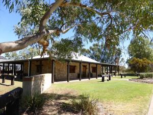 Go to Cattlemans Bar & Grill, Longreach QLD