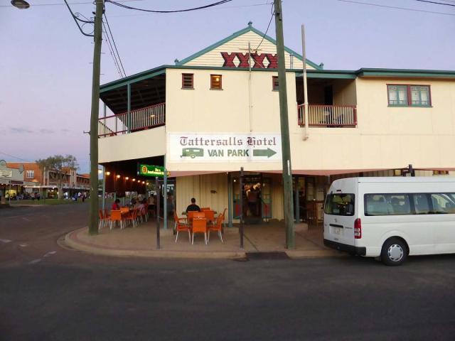 Tattersalls Hotel
