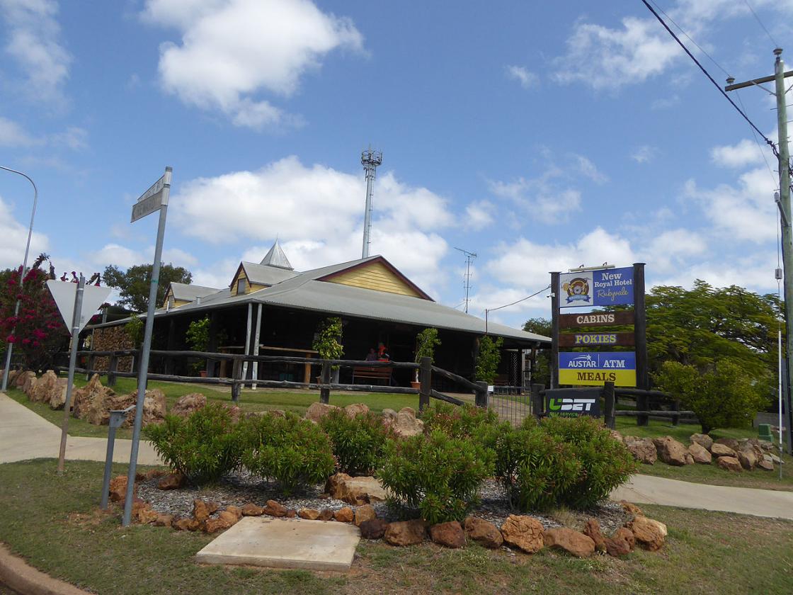Royal Hotel Rubyvale, Rubyvale reviewed by RvTrips