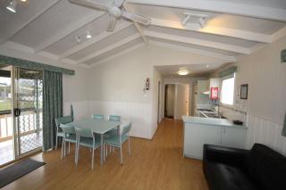 Villa Unit 2 bedroom 6 berth