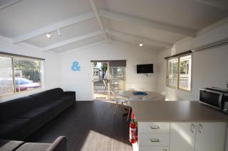 Executive Cabin (6 Berth)