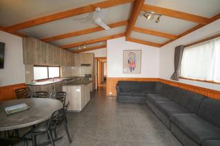 Three Bedroom Deluxe Villa (8 Berth)