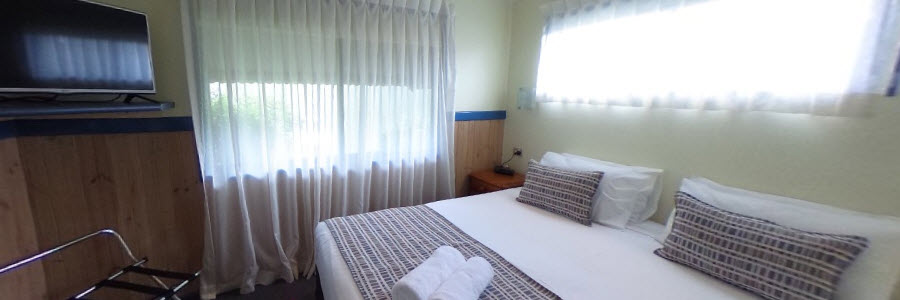 Coconut Condo - Master Bed