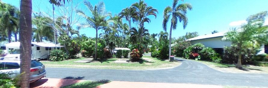 2 Bedroom Villa - Deck