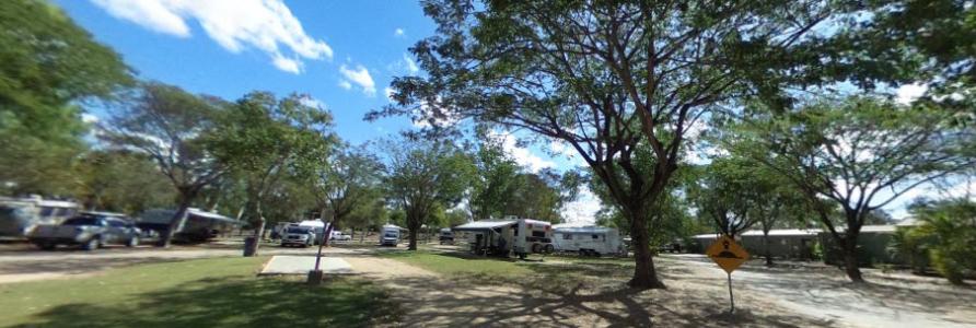 Aussie Outback Oasis Cabin and Van Village