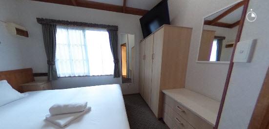 Two-bedroom Spa Cottage