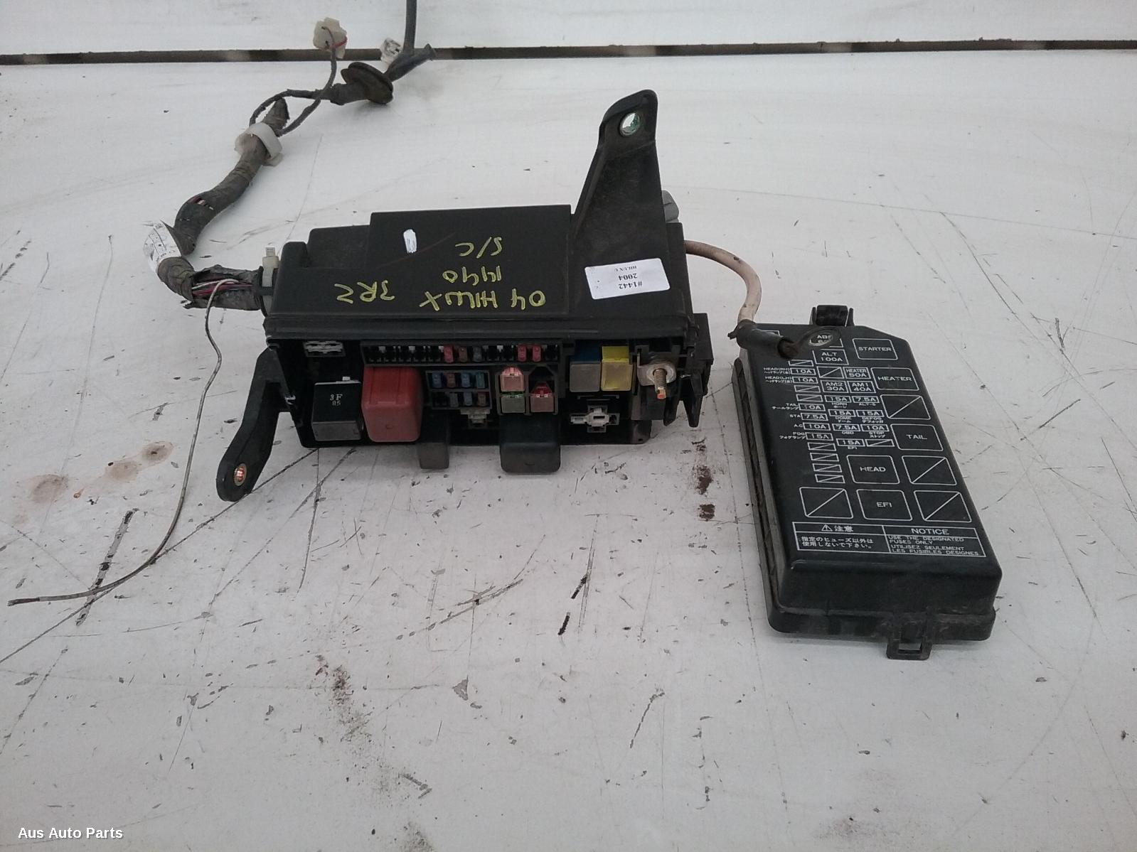 24767, Used fuse box for 2004 hilux engine bay, petrol, 09/9703/05