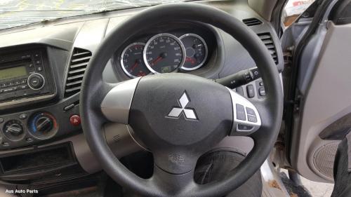 This is Actual photo of  fits 2009~ 2015 Mitsubishi triton