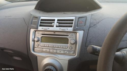 This is Actual photo of  fits 2005~ 2011 Toyota yaris